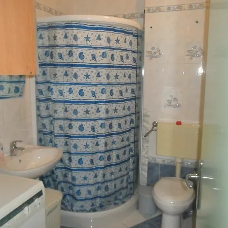 Toni Apartment