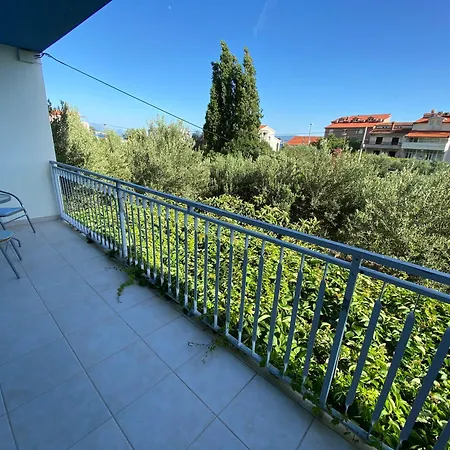 Toni Apartment